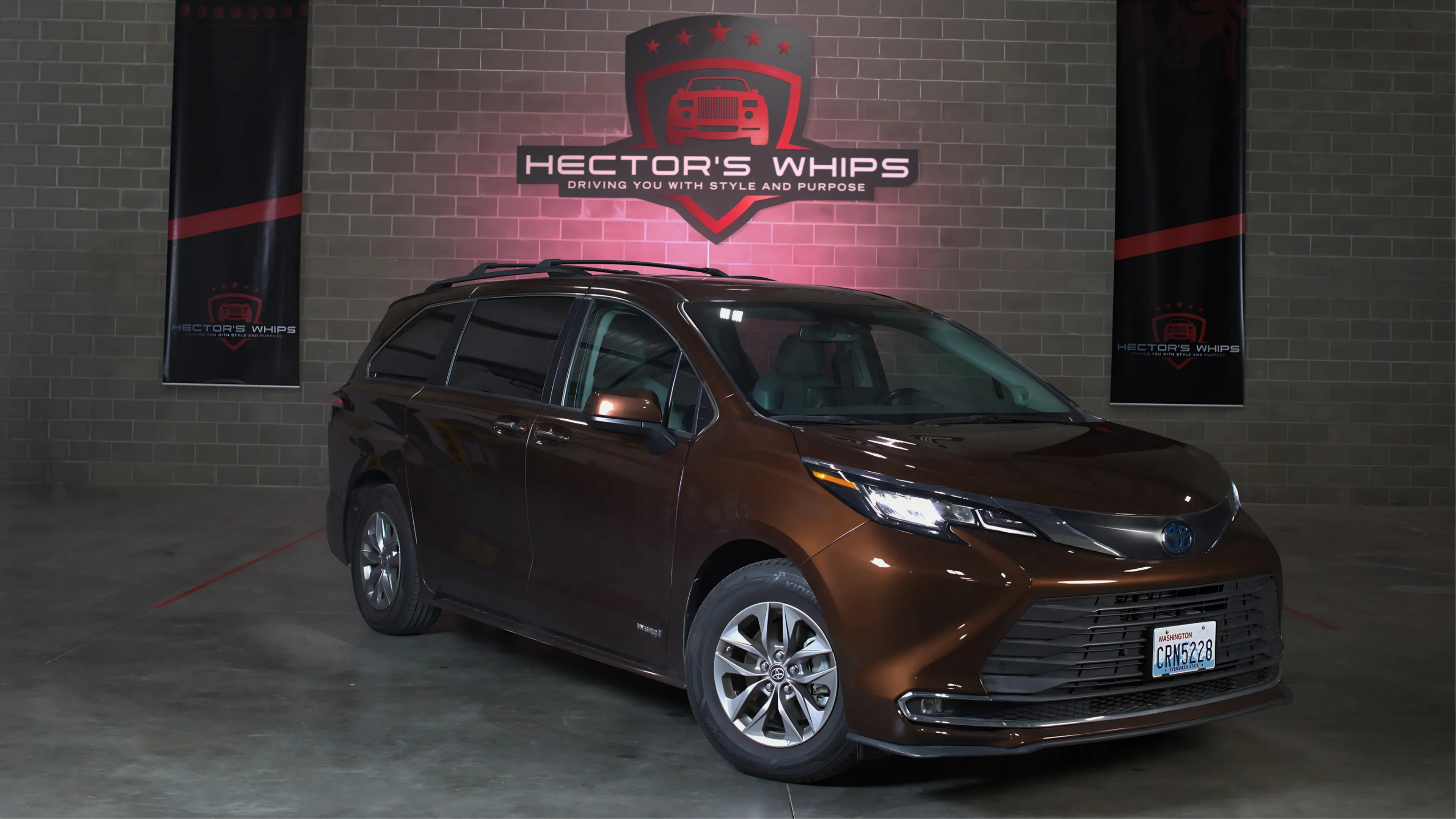 Toyota Sienna Hybrid XLE AWD