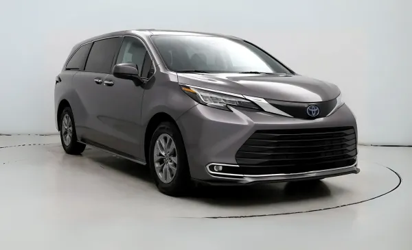 Toyota Sienna XLE AWD